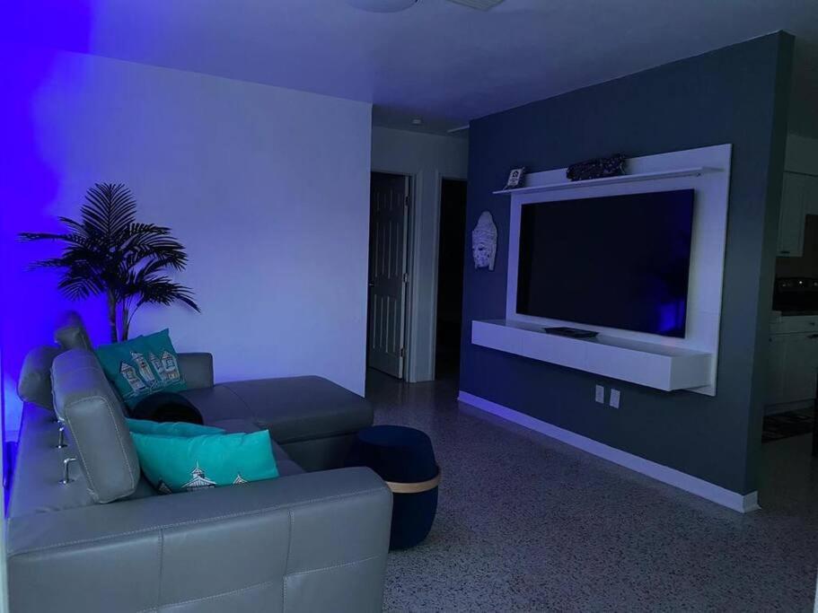 Stayover In Miami Home 2Br - 1Bth - Free Parking Ngoại thất bức ảnh