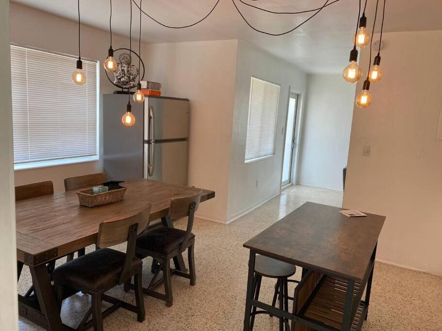 Stayover In Miami Home 2Br - 1Bth - Free Parking Ngoại thất bức ảnh